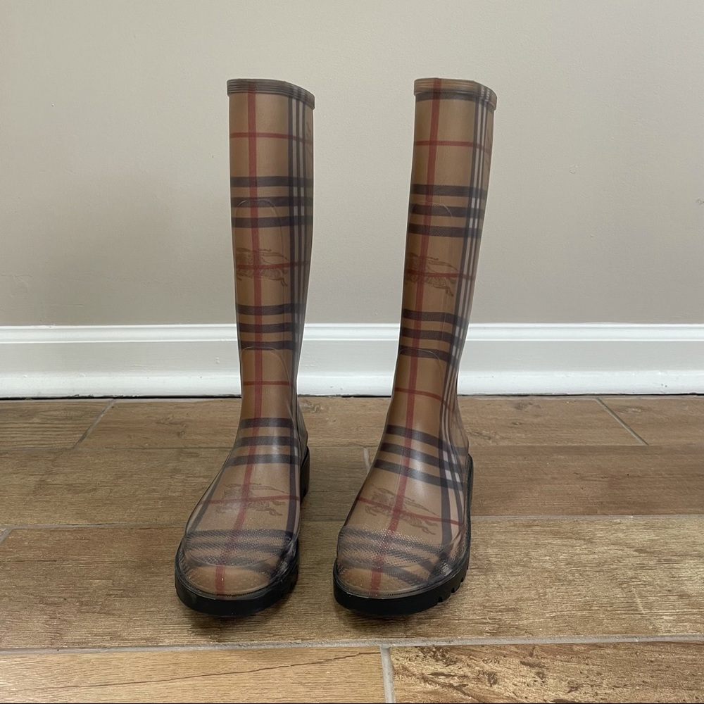 Burberry Beige Plaid Rain Boots - Picture 2 of 4
